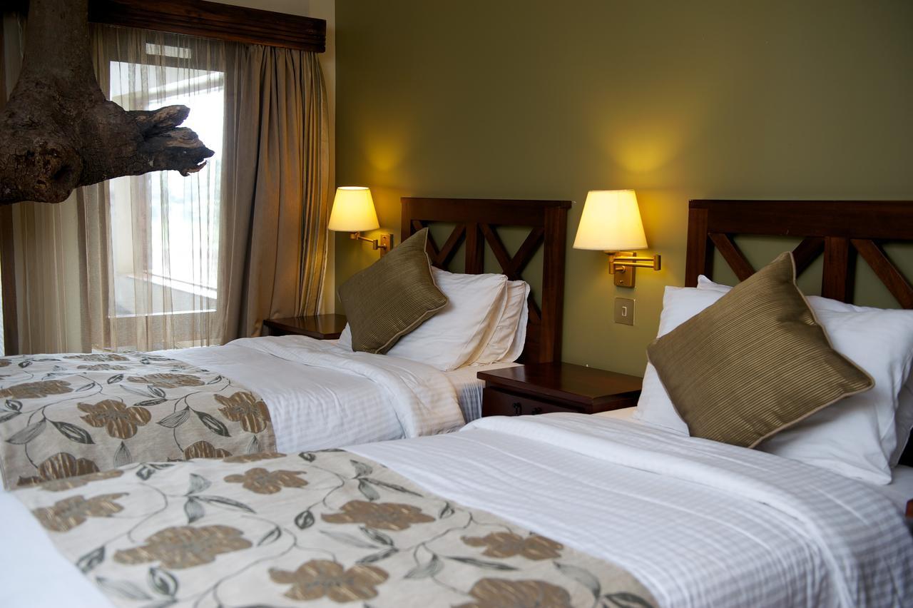Treetops Mweiga Zimmer foto